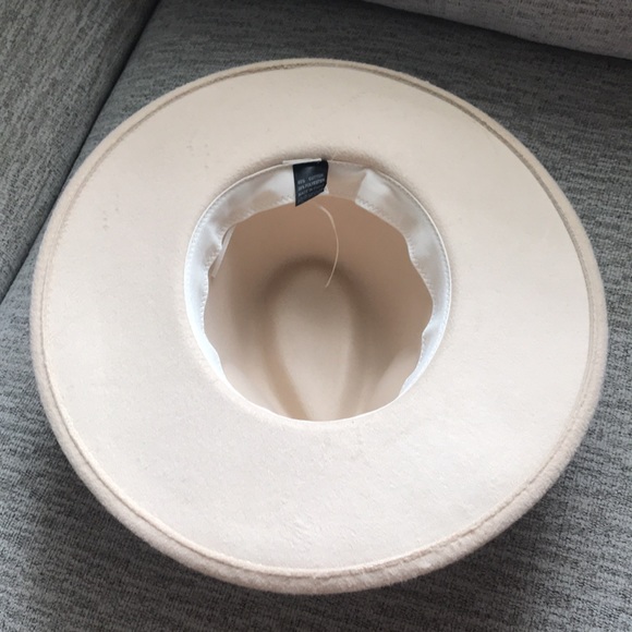 Hat - Picture 6 of 7